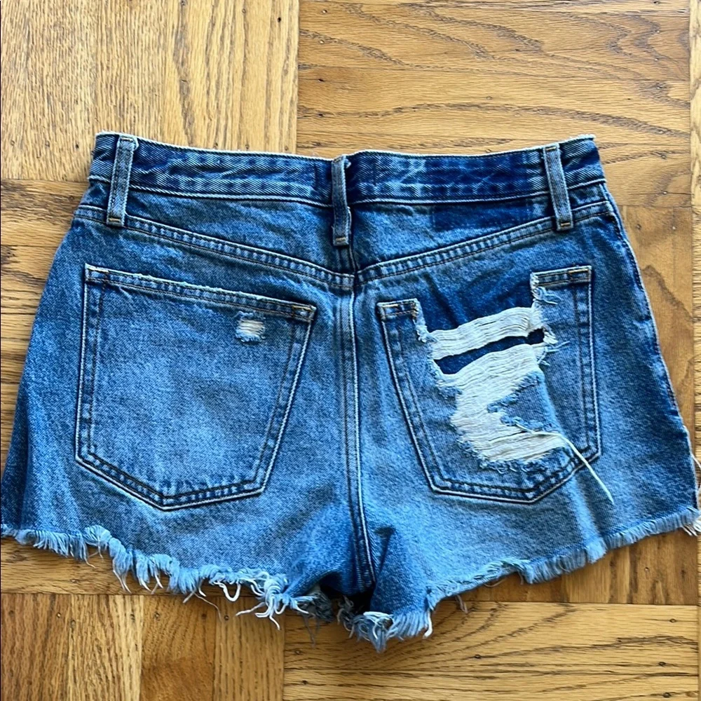 A&F High Rise Denim Shorts - Picture 4 of 4